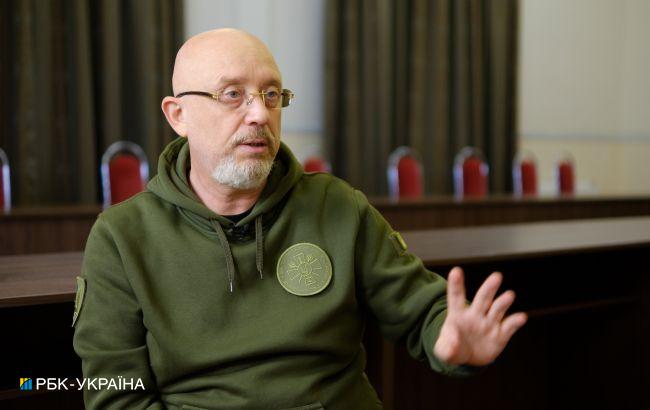 Україна на початку повномасштабного вторгнення мала ресурси максимум на 2,5 місяця інтенсивних боїв, — Резніков