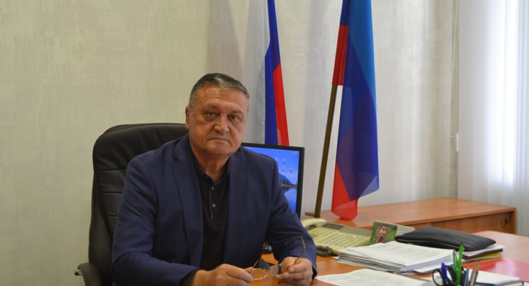 Готовится бежать: "руководитель" оккупационной власти Старобельского района продал дом