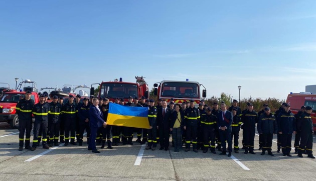 Франція відправила Україні понад тисячу тонн допомоги, – ОП
