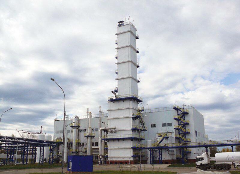 Російські загарбники захопили обладнення українського виробника неону в окупованому Маріуполі, - Андрющенко
