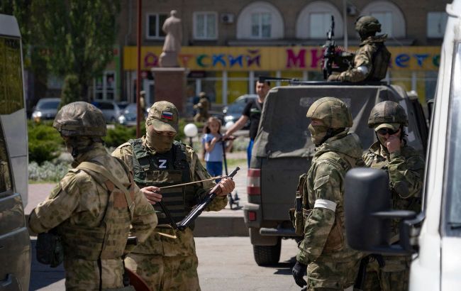 У "днр" окупанти повідомляють про нестачу водіїв, слюсарів та механіків