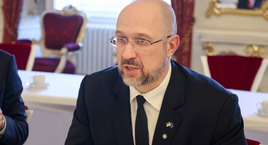 Шмыгаль рассказал о "высокой ставке" россиян на ракетную атаку перед Новым годом
