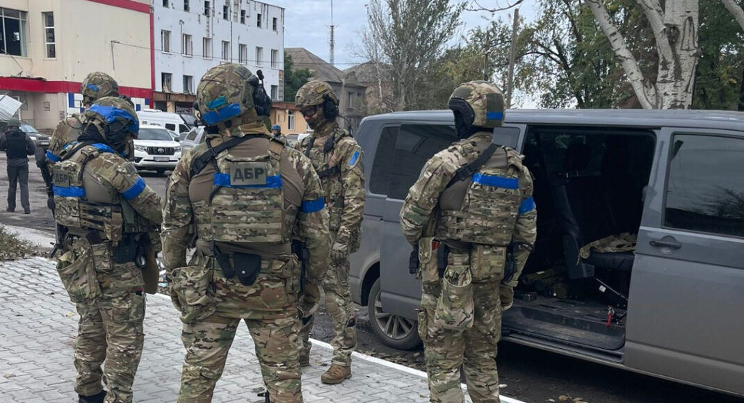В селе под Лиманом обнаружен штаб оккупантов с документацией