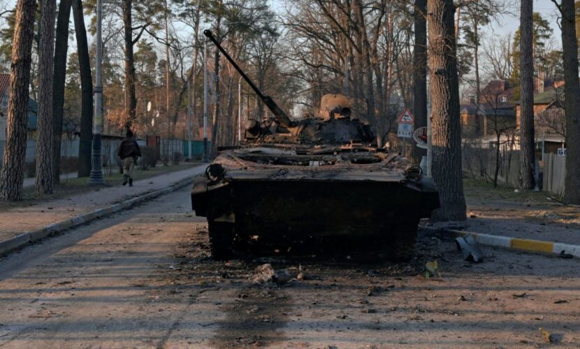 Українські захисники під Авдіївкою знищили багато російських БМП, - СтратКом ЗСУ (відео)