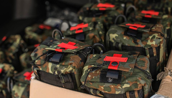 Волонтеры совместно с Минздравом обеспечили аптечками более 16 тысяч военных