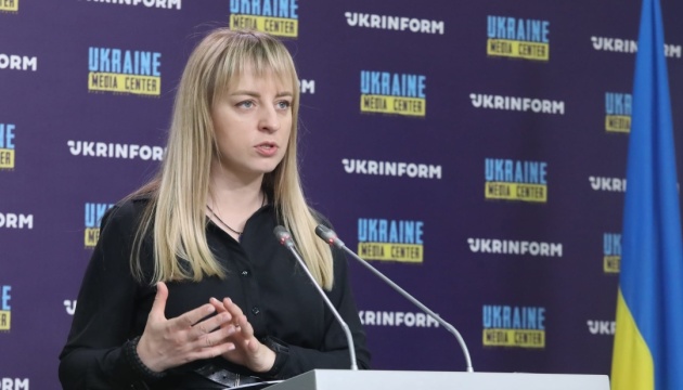 Деякі звільнені з полону захисники проходять реабілітацію разом із членами родин, - МВС