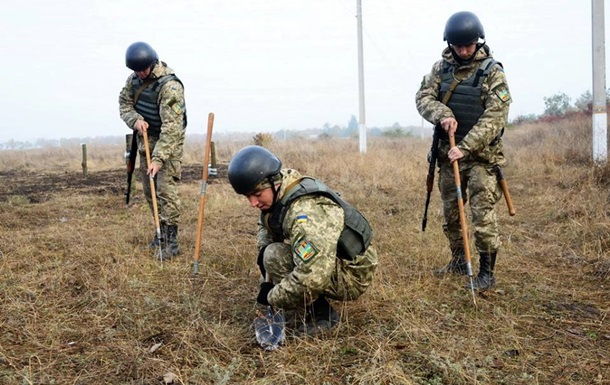 У Святогірську сапери продовжують розміновувати місто