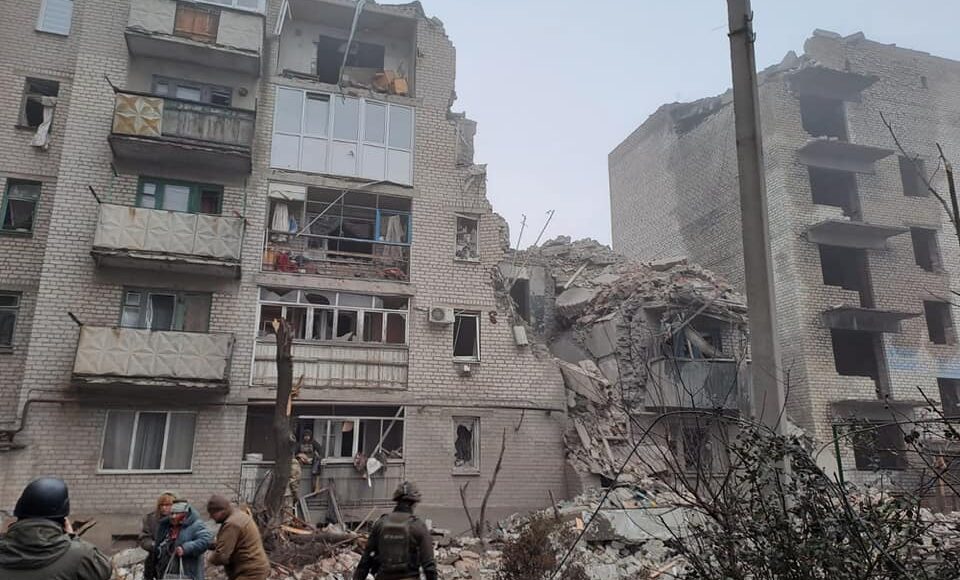У Часовому Ярі зараз ідуть активні міські бої, ворог знову намагається наступати на комбінат вогнетривких матеріалів
