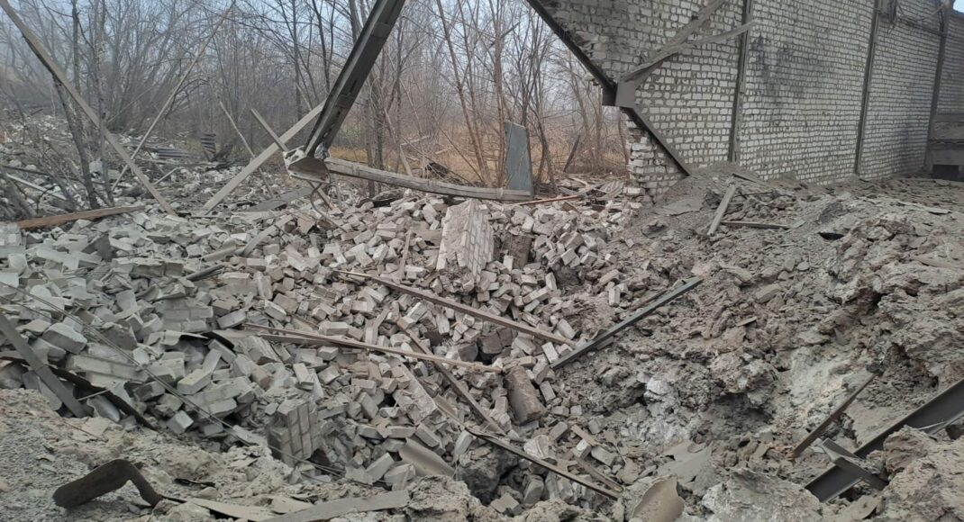 В Луганской области оккупанты бомбардировали Новоегоровку, трое погибших, - Лысогор