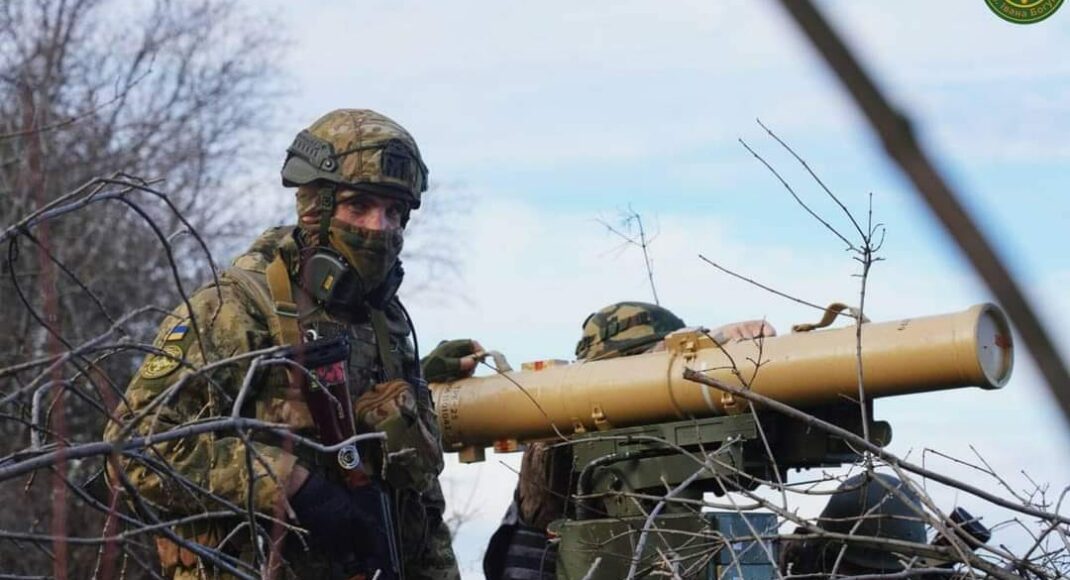 Наші прикордонники тримають оборону в районі Сватового під ударами артилерії та дронів росіян