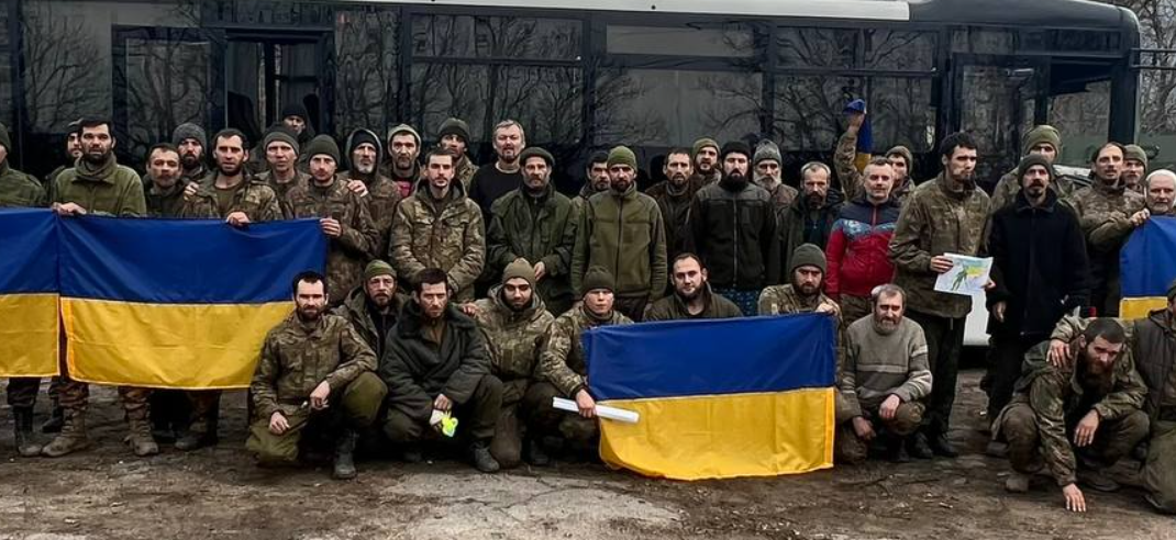 Ермак сообщил об очередном обмене пленными: освобождены 140 защитников (фото, видео)