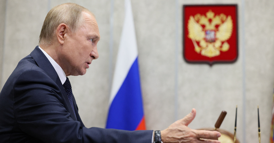 Путін "приєднав" ТОТ Донеччини та Луганщини до південного військового округу рф