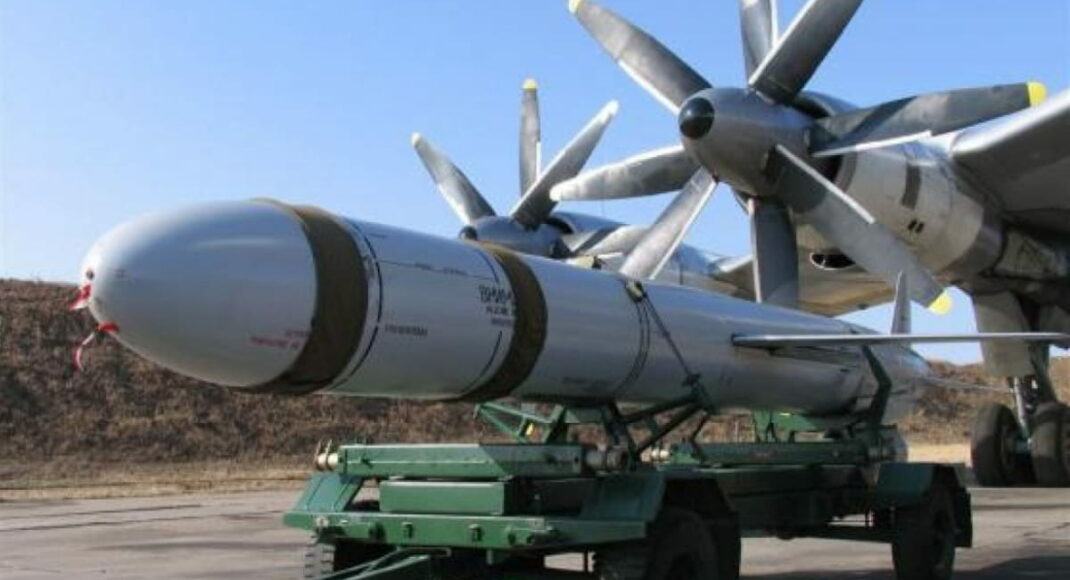 Бійці тероборони збили російську ракету Х-101 з трофейного кулемета: відео