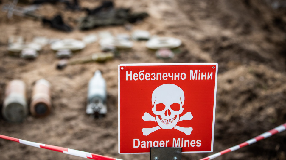 ЕС подтверждает готовность поддержать Украину по разминированию территорий