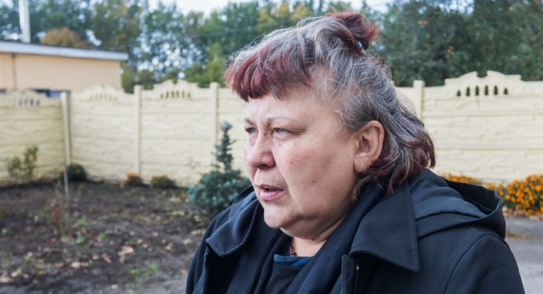 "Багато людей залишились під завалами”: що розповідають евакуйовані з Бахмуту