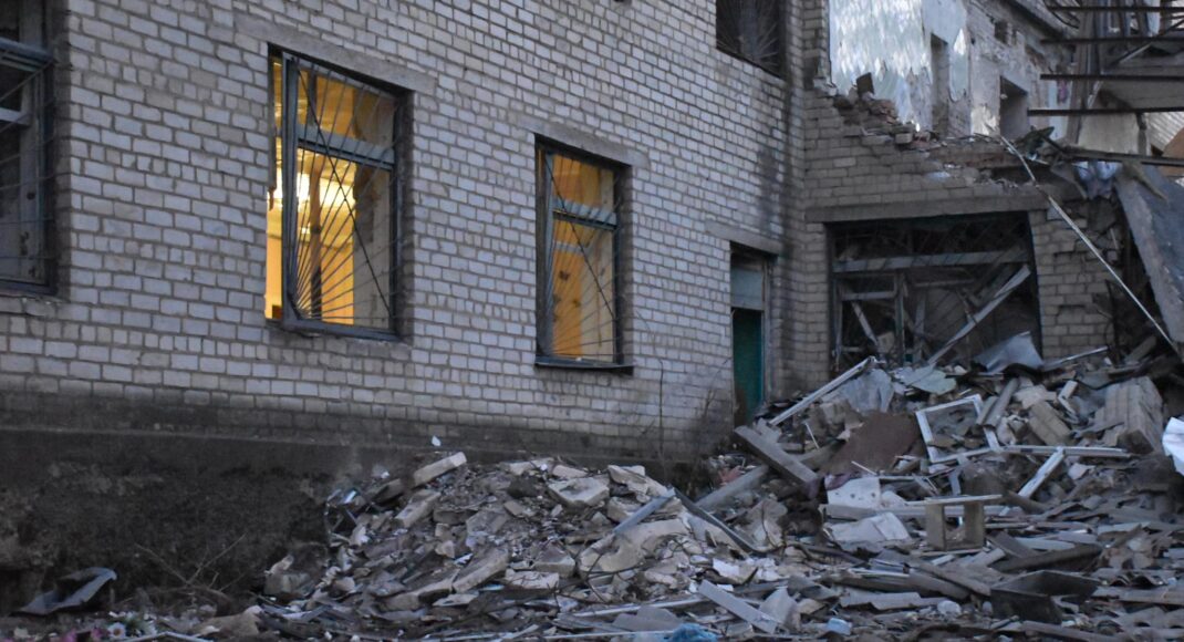Окупанти обстріляли медичний заклад Краматорська, - Гончаренко (фото)