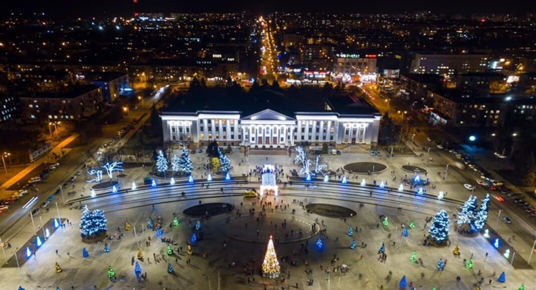 Украинцы могут прогуляться по новогоднему Краматорску онлайн