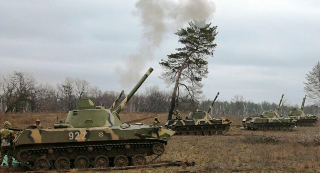 Українські захисники знищили ворожу САУ "Нона" разом з боєкомплектом: відео
