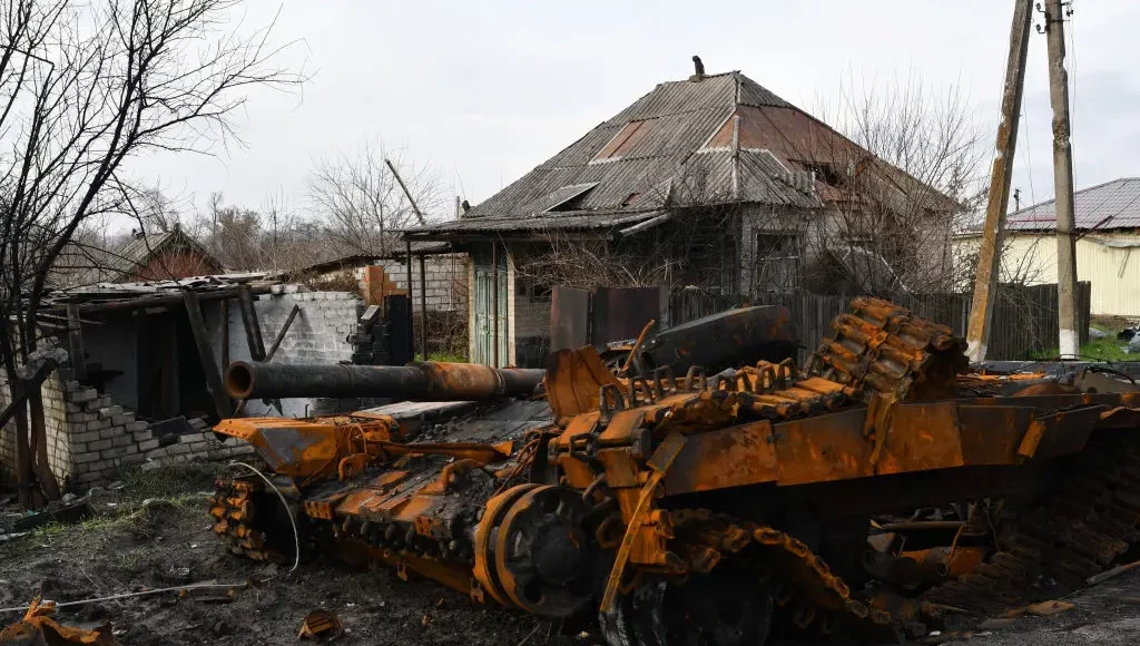 Патрульные полицейские доставили гумпомощь в деоккупированное Заречное в Донецкой области