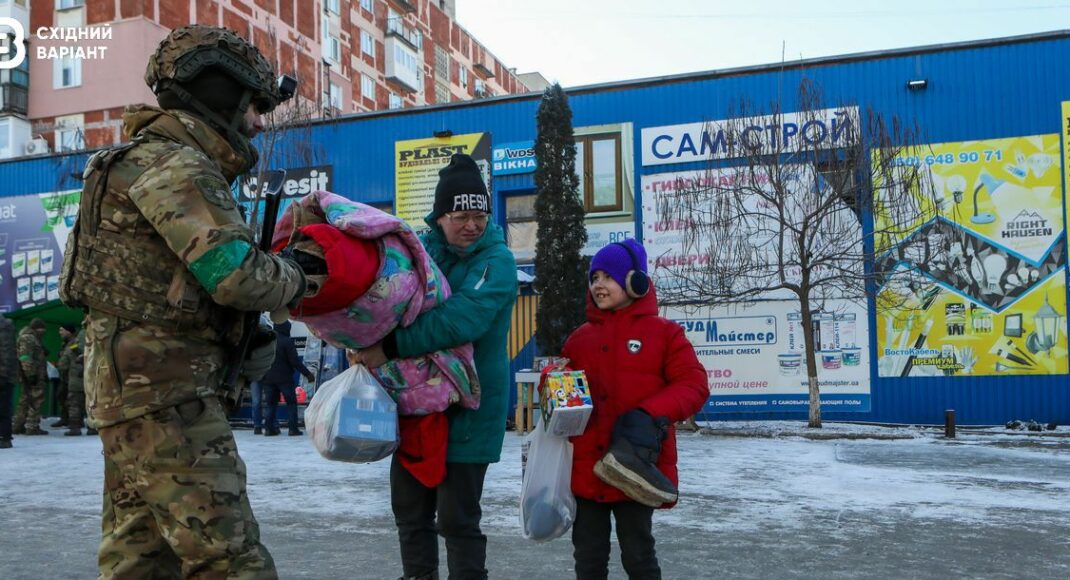 "У дворі було дев’ятеро дітей, зараз нуль": про життя в Бахмуті на лінії вогню