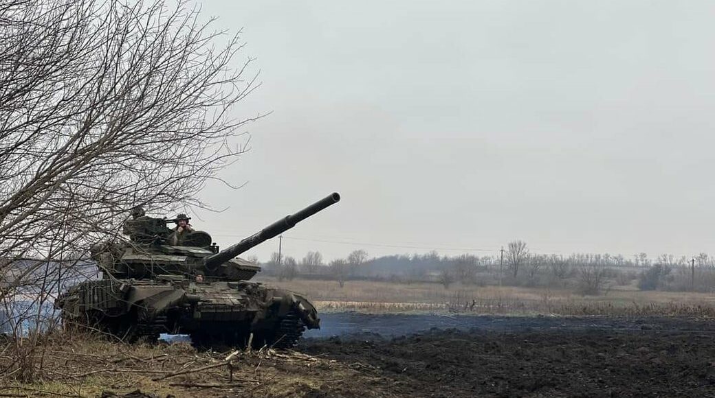 На Луганщині сконцентрувалися десятки тисяч російських військових, - Гайдай