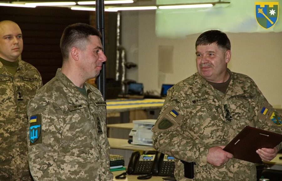 Силам территориальной обороны "Восток" представили нового начальника