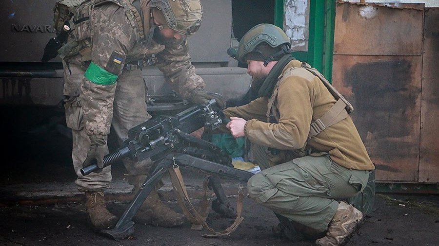 Оборонці Бахмута розказали про бої за місто: відео