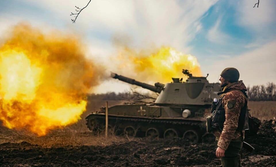 Українські захисники ліквідували 500 окупантів, 7 танків та 1 гелікоптер
