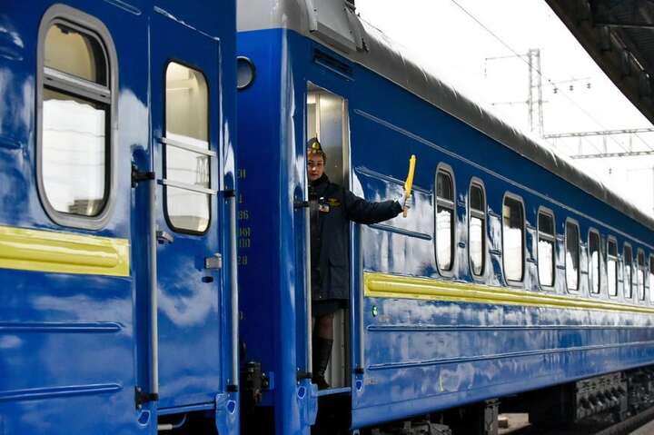 Укрзалізниця коригує графік руху "Херсон-Слов’янськ": актуальний розклад