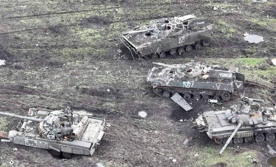 На Бахмутському напрямку українські захисники знищили чотири ворожих танки: відео
