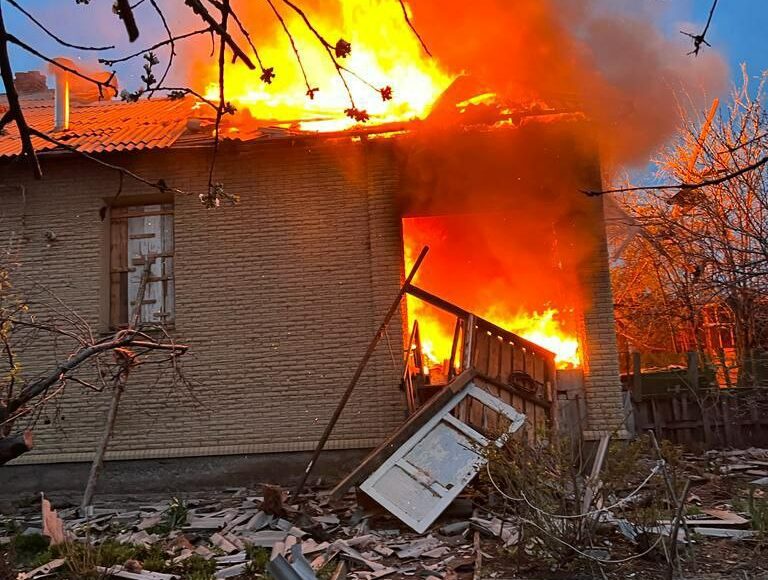 У Костянтинівці внаслідок російських обстрілів поранено 3 людини, пошкоджені цивільні об'єкти