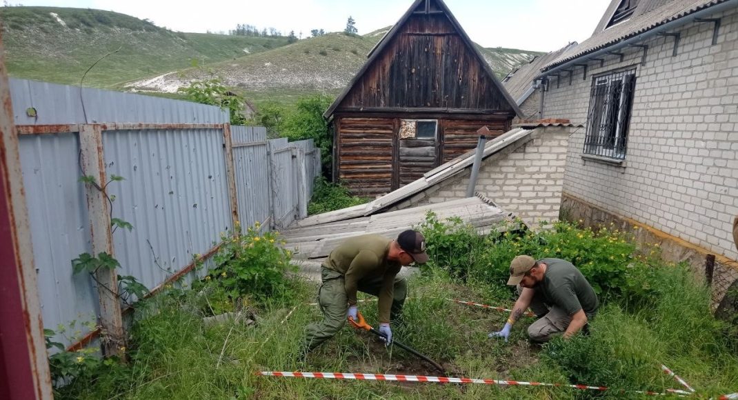 Поліція Слов’янська провела ексгумацію загиблих від російських обстрілів у Богородичному