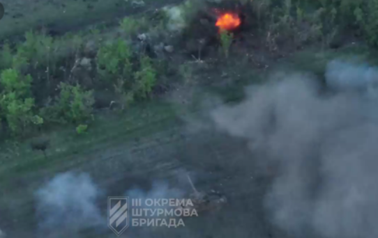 Украинские военные показали ликвидацию врага в посадках Бахмута: видео