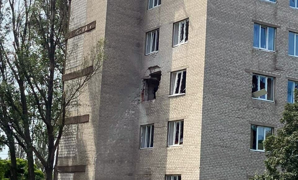 Окупанти на Донеччині поранили ще 5 жителів за добу