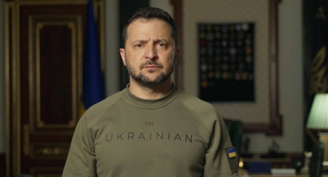 Українці вдячні захисникам та захисницям за кожну хвилину їхнього життя, — Зеленський