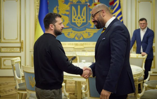 Зеленський обговорив очікування України від літнього саміту НАТО з головою МЗС Британії