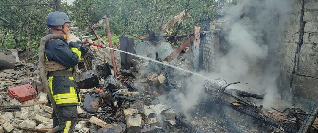 Спасатели за минувшие сутки ликвидировали 8 пожаров в Донецкой области