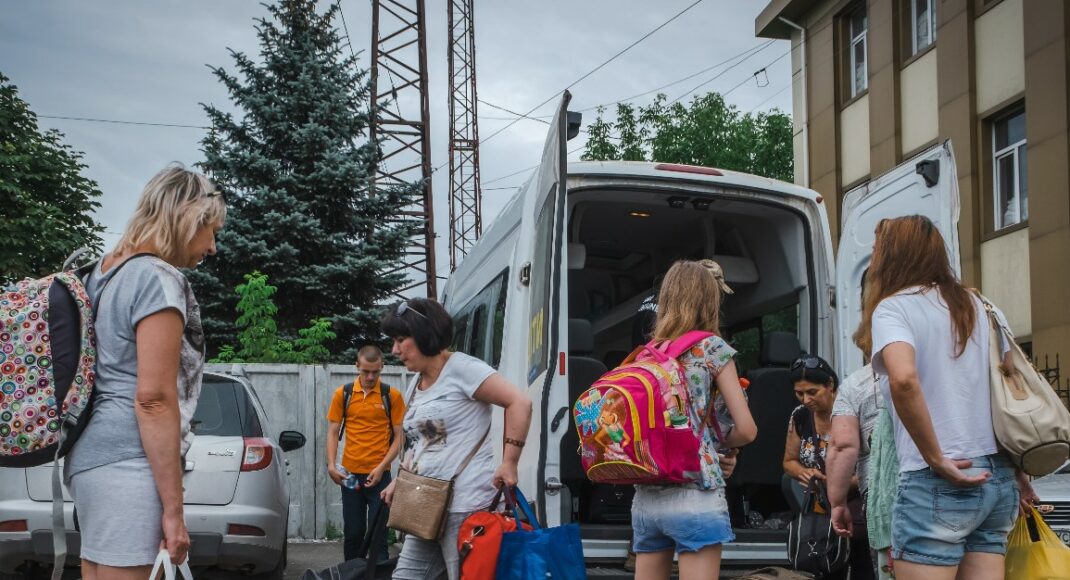 В Донецкой области продолжается эвакуация населения