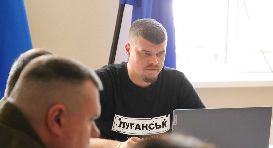 На Луганщині місцевих жителів змішують із росіянами, яких привозять зі сходу рф, — Лисогор