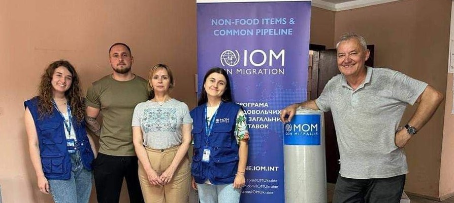 У Луцьку переселенці з Луганщини можуть отримати матраци, кухонні, гігієнічні та набори постільної білизни