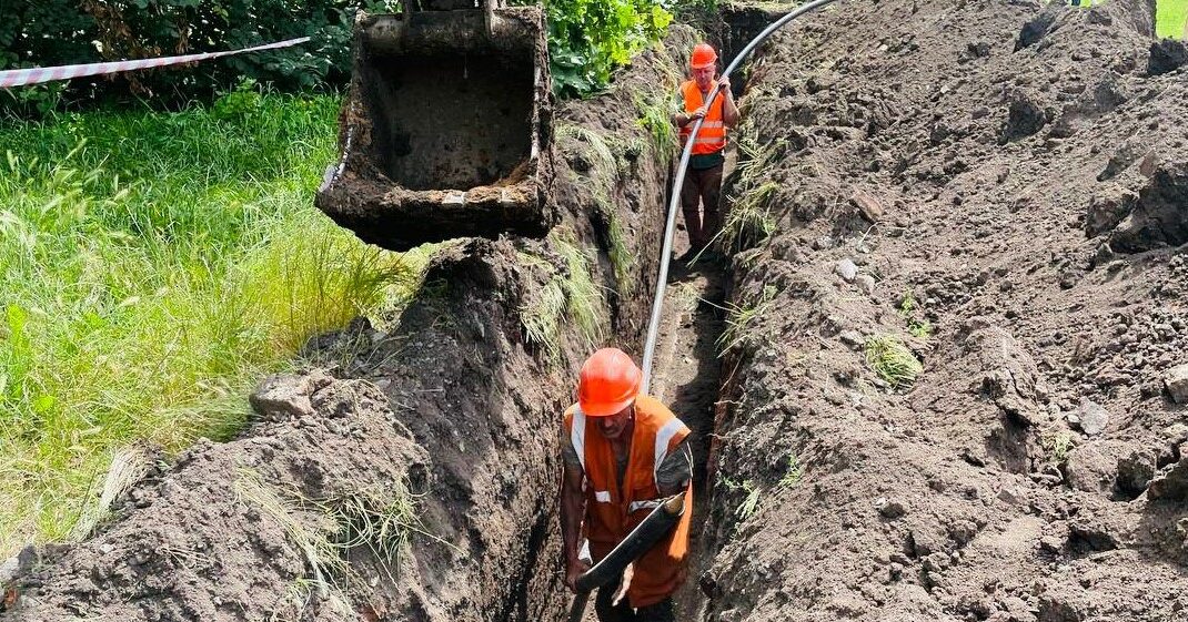 У Покровській громаді продовжують замінювати водопровідні мережі