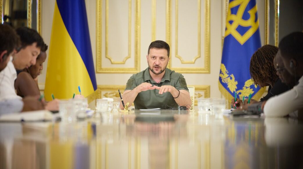Зеленський пропонує прирівняти корупцію до держзради на період війни