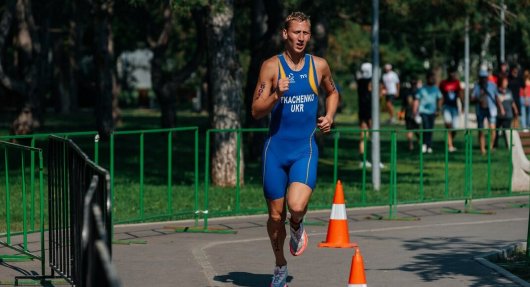 Спортсмен из Славянска стал третьим на Кубке Европы по триатлону среди юниоров в смешанной эстафете