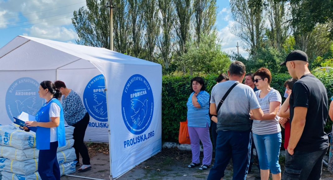 На Донеччині мешканці Родинського отримали будівельні матеріали від волонтерів, — МВА