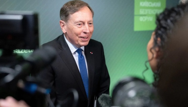 Ексдиректор ЦРУ: росія "досягла" під час зимового наступу лише знищення Бахмута