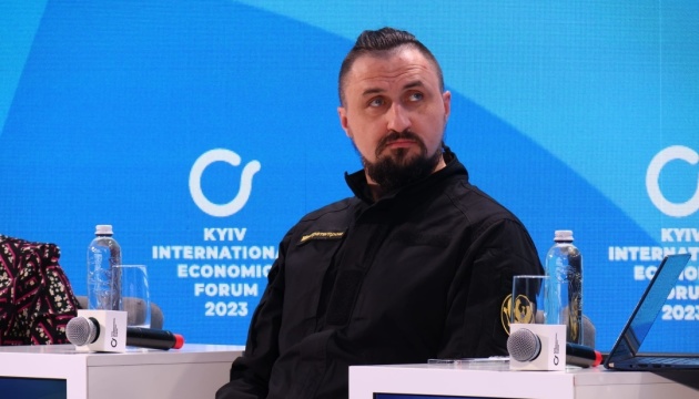 Украина наращивает производство боеприпасов, но рассчитывает и на поставки партнеров, — Камышин