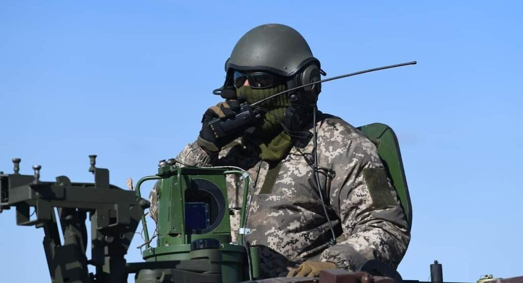 На Бахмутському напрямку українські сили продовжують контролювати панівні висоти, — військовий