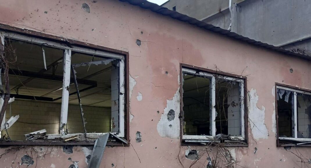 Обстріли Донеччини: протягом доби російські війська гатили з авіації, РСЗВ "Ураган" та артилерії