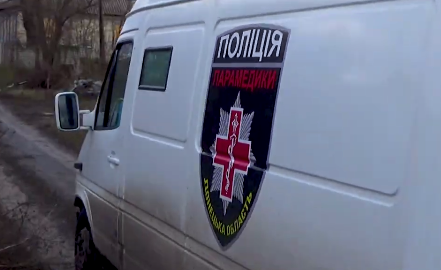 Поліцейські під обстрілом доставили ліки та хліб у Торське Лиманської громади: відео