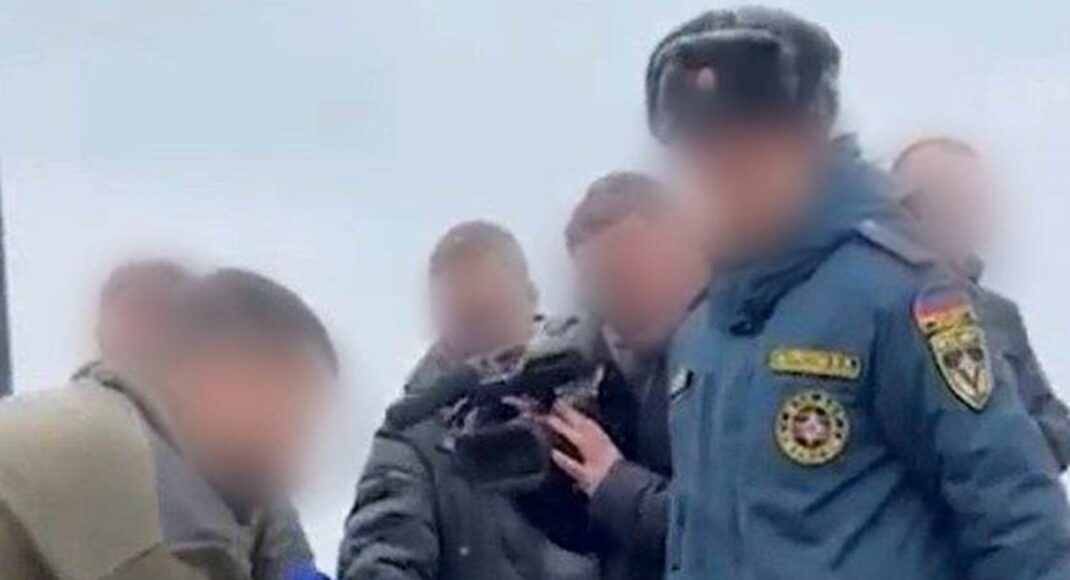 Двох ексрятувальників з Маріуполя підозрюють у співпраці з військовими рф